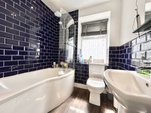 Photo 31- click for photo gallery